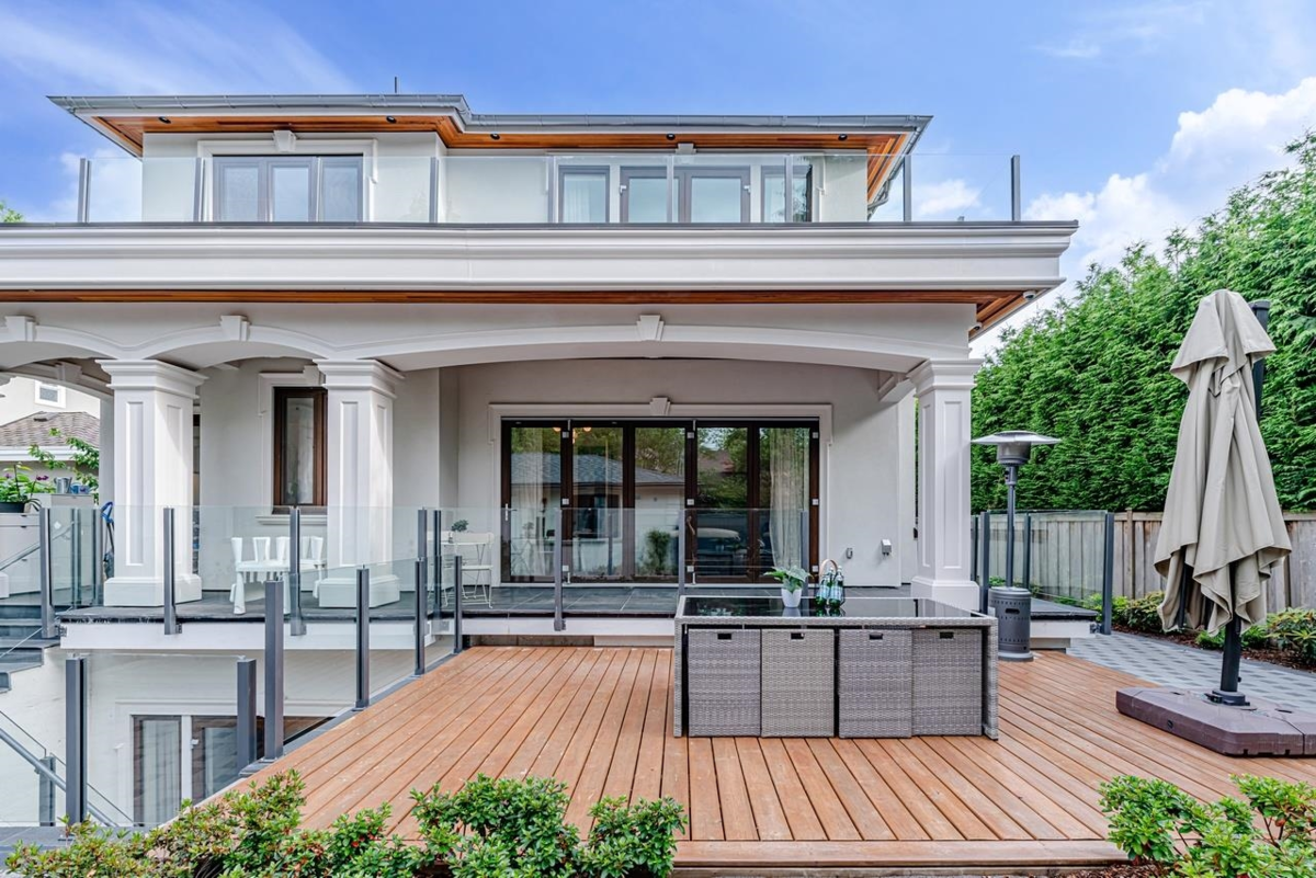 Hot Tub / Spa Photo of 2867 W 44th Avenue, Vancouver, BC