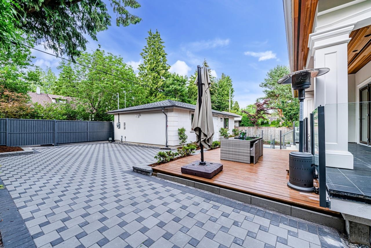 Outdoor Kitchen Photo of 2867 W 44th Avenue, Vancouver, BC