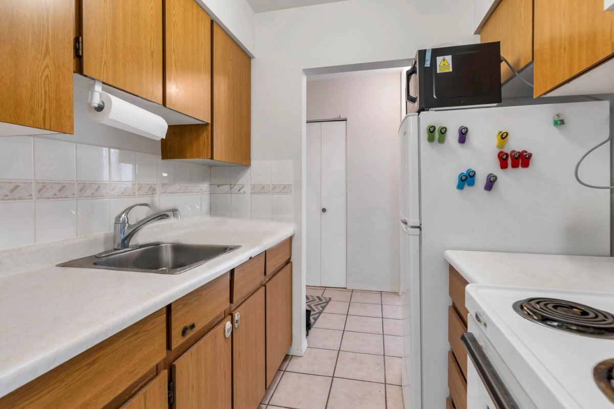 Kitchen Photo of 113 610 Third Avenue, New Westminster, BC