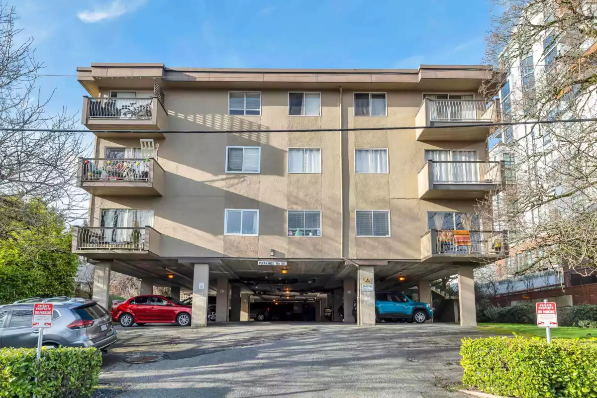 Outdoor Patio Photo of 113 610 Third Avenue, New Westminster, BC