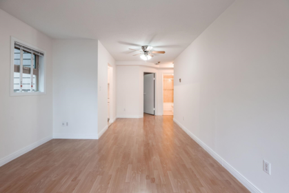 Breakfast Nook Photo of 101 1864 Frances Street, Vancouver, BC
