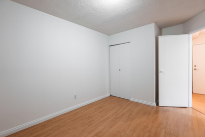 Powder Room Photo of 101 1864 Frances Street, Vancouver, BC