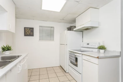 Laundry Room Photo of 1976 Warwick Avenue, Port Coquitlam, BC