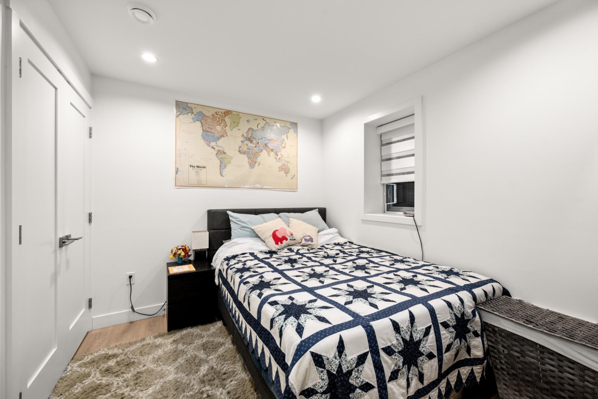 Guest Bathroom Photo of 1452 E 20th Avenue, Vancouver, BC