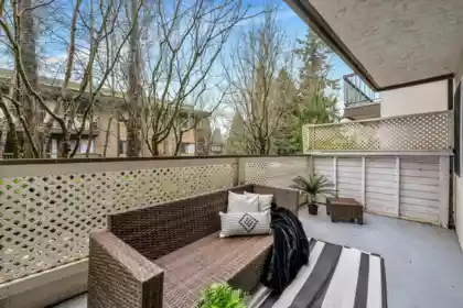 Staircase Photo of 107 15020 North Bluff Road, White Rock, BC