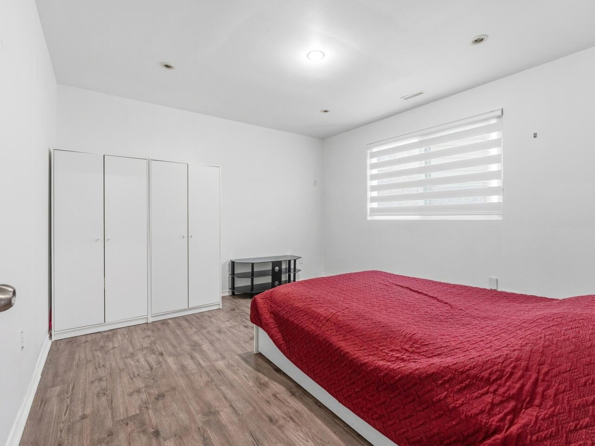 Entry Foyer Photo of 2515 Battistoni Place, Port Coquitlam, BC
