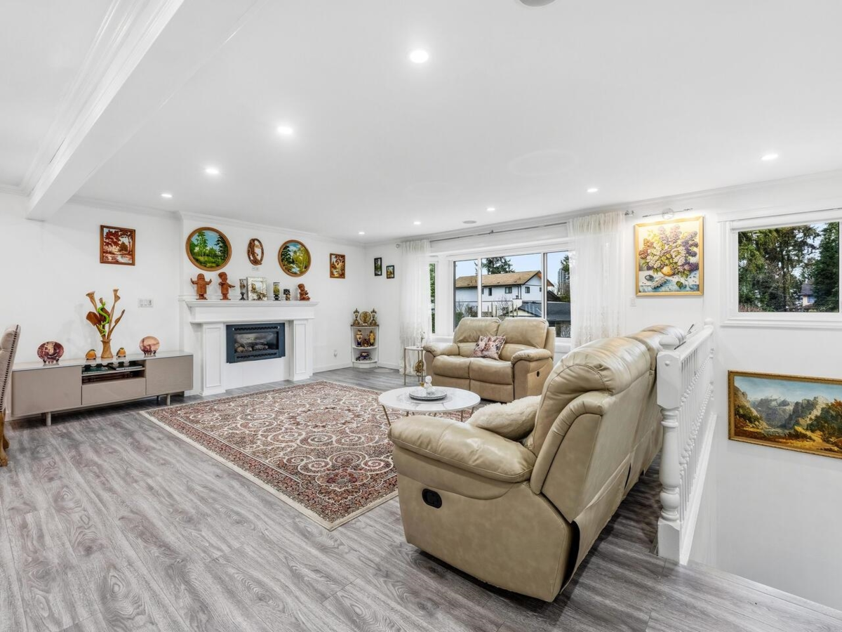 Living Room Photo of 2515 Battistoni Place, Port Coquitlam, BC