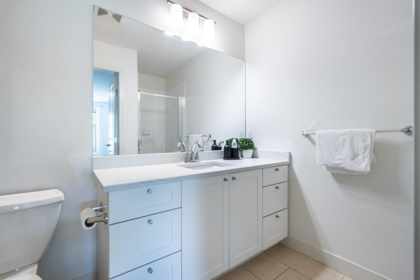 Basement Recreation Room Photo of 318 2477 Kelly Avenue, Port Coquitlam, BC