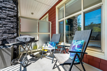 Front Yard Photo of 318 2477 Kelly Avenue, Port Coquitlam, BC