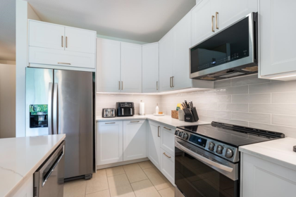 Kitchen Island Photo of 318 2477 Kelly Avenue, Port Coquitlam, BC