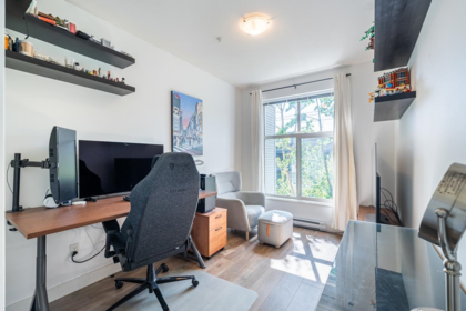 Mudroom Photo of 318 2477 Kelly Avenue, Port Coquitlam, BC