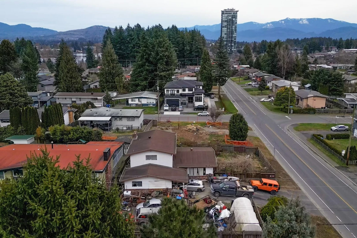 Laundry Room Photo of 32555 Bevan Avenue, Abbotsford, BC