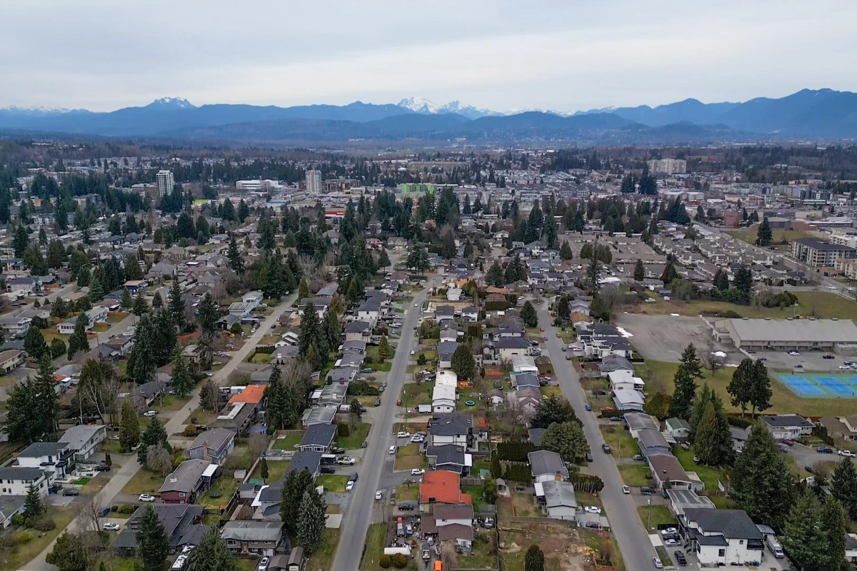 Primary Bathroom Photo of 32555 Bevan Avenue, Abbotsford, BC
