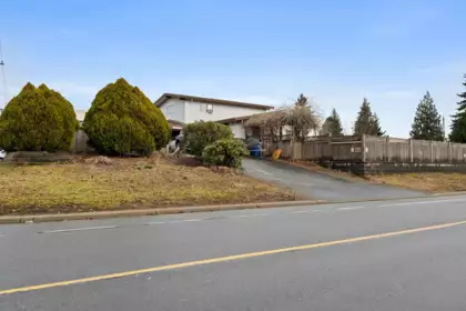 32555 Bevan Avenue, Abbotsford, BC, Abbotsford — Single Family Residence for sale