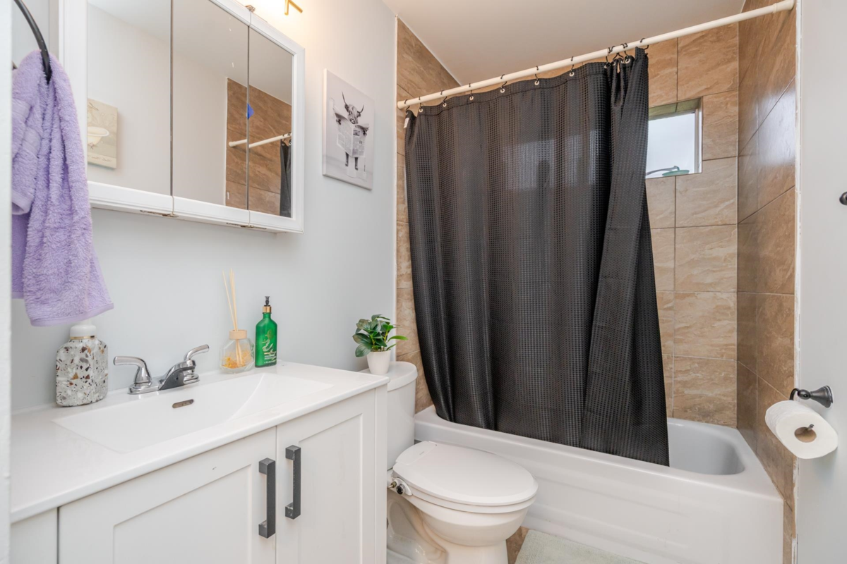 Basement Recreation Room Photo of 125 3080 Townline Road, Abbotsford, BC