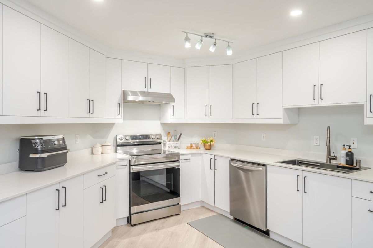 Primary Bathroom Photo of 125 3080 Townline Road, Abbotsford, BC