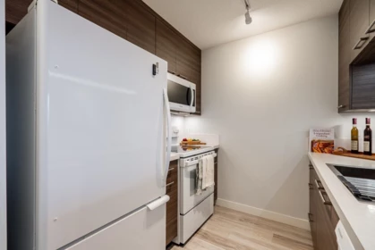 Kitchen Island Photo of 1710 5288 Melbourne Street, Vancouver, BC