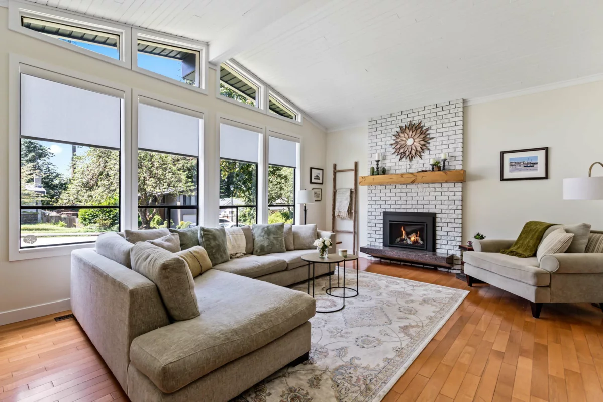 Kitchen Island Photo of 12478 Carlton Street, Maple Ridge, BC