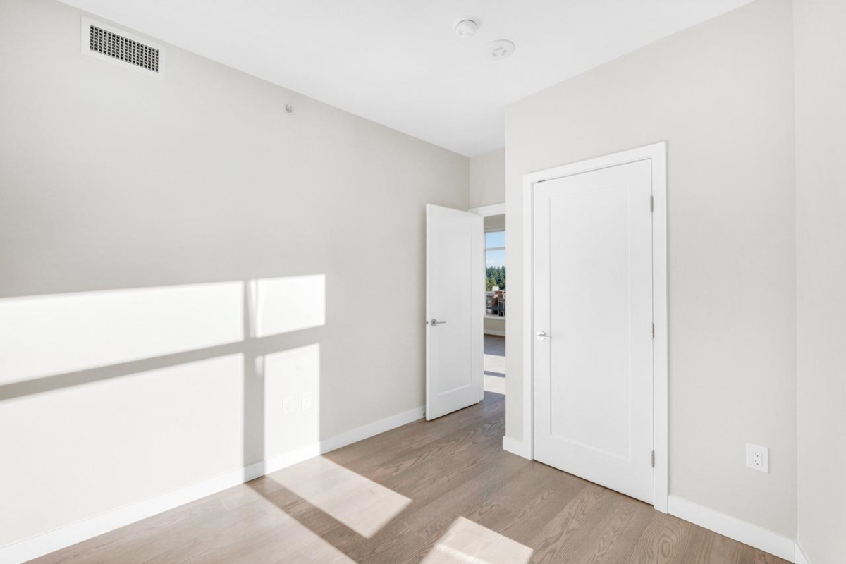 Walk-In Closet Photo of 802 6138 Birney Avenue, Vancouver, BC