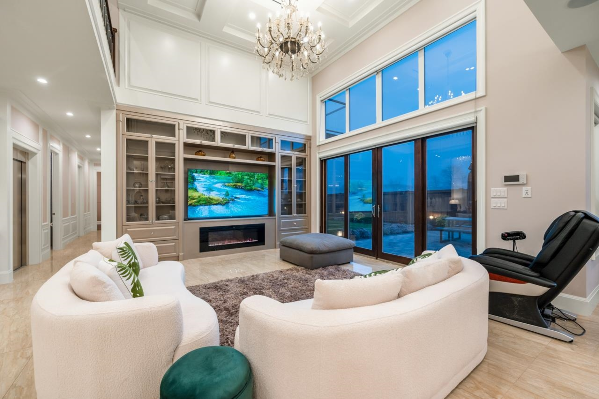 Walk-In Closet Photo of 6100 Alta Court, Richmond, BC