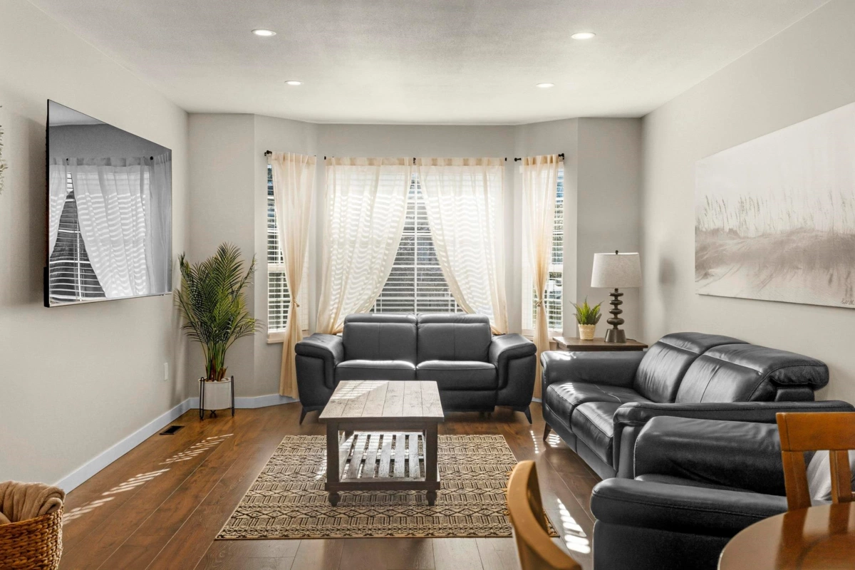 Dining Area Photo of 50977 Nevin Road, Rosedale, BC