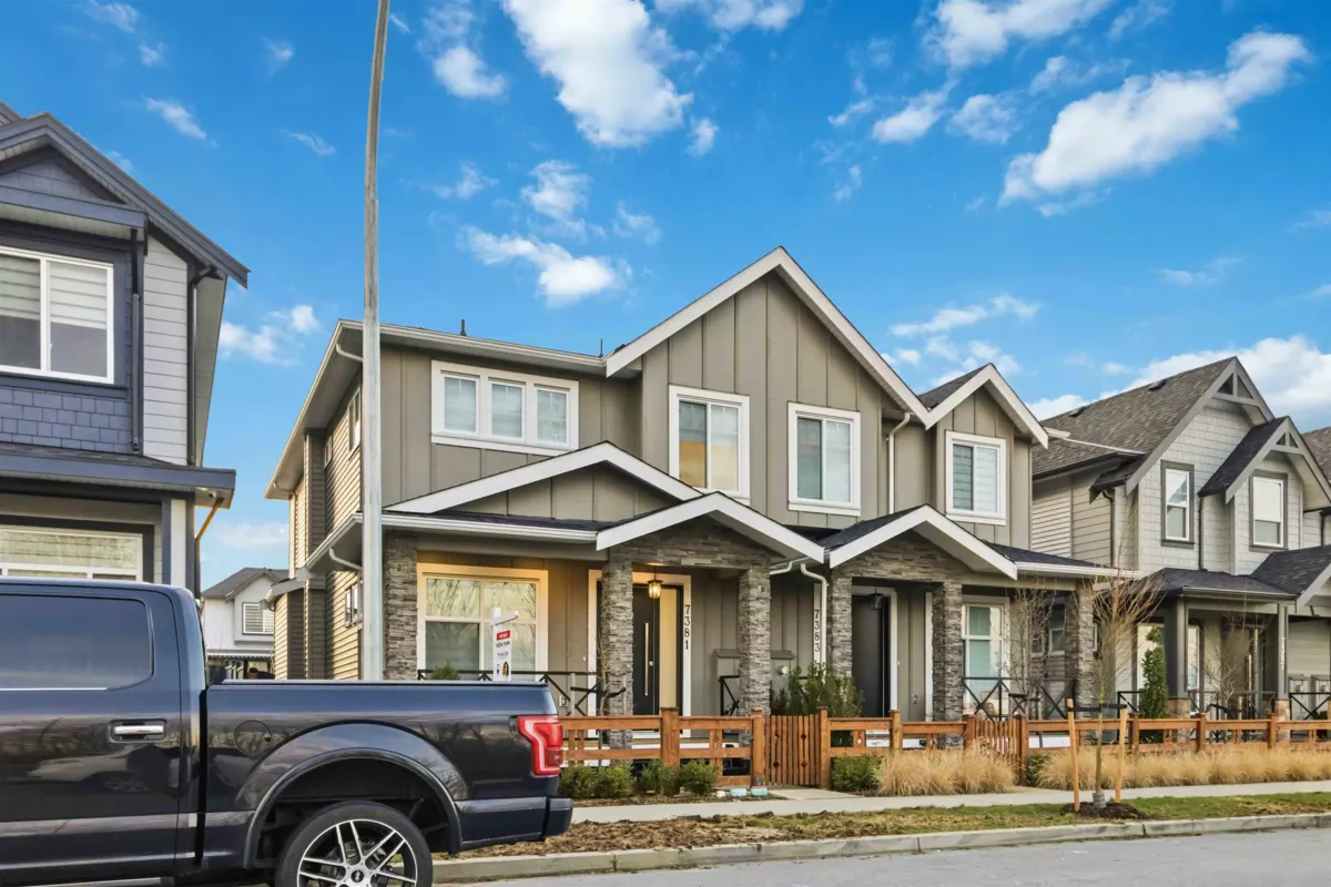Living Room Photo of 7381 197 Street, Langley, BC