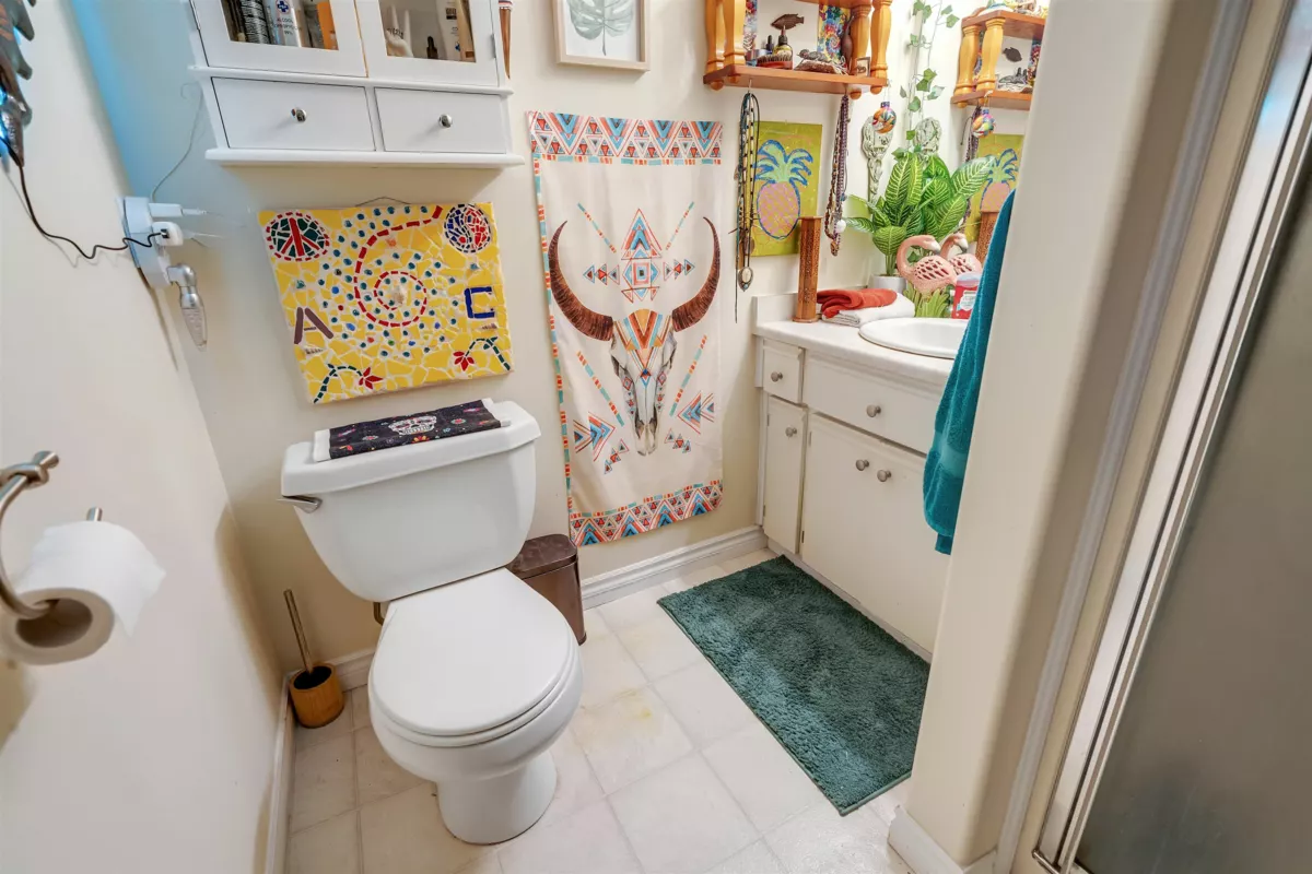 Basement Recreation Room Photo of 17440 61a Avenue, Surrey, BC