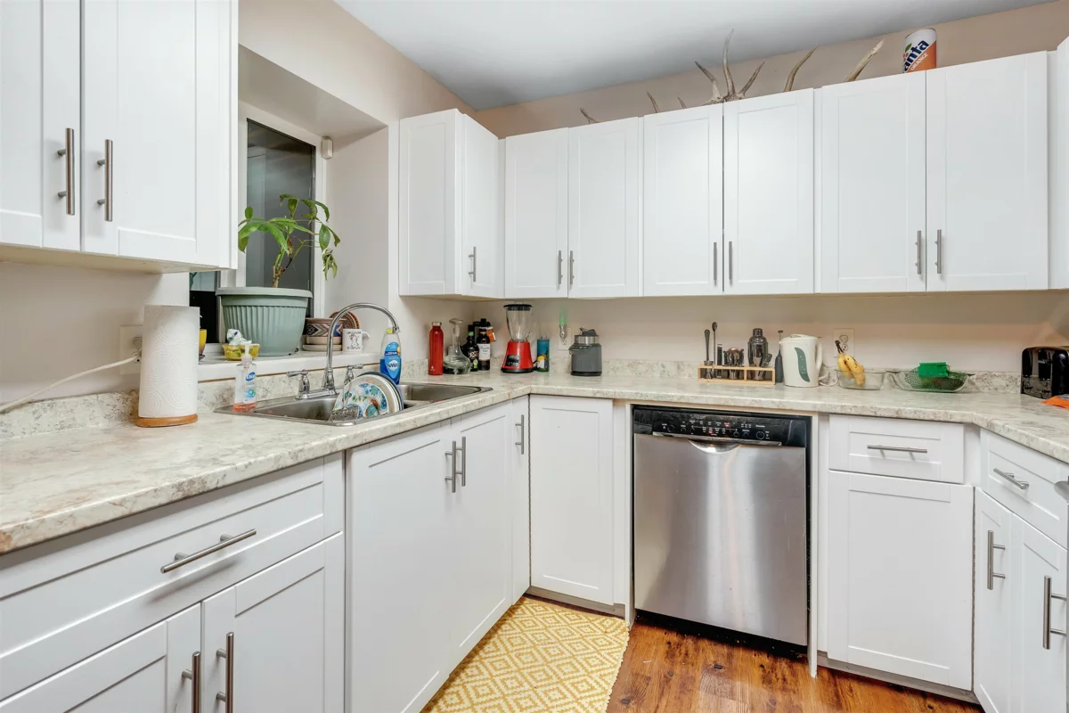 Living Room Photo of 17440 61a Avenue, Surrey, BC