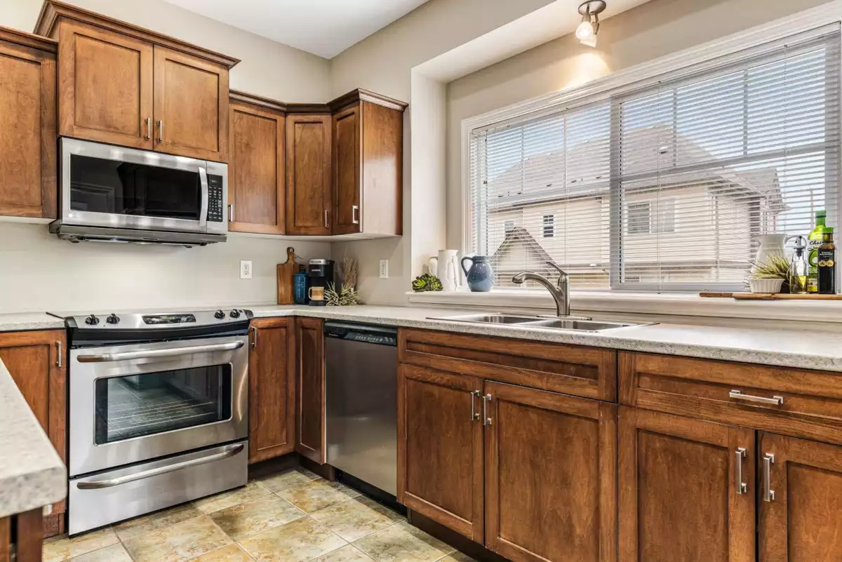 Breakfast Nook Photo of 3 45450 Shawnigan Crescent, Chilliwack, BC