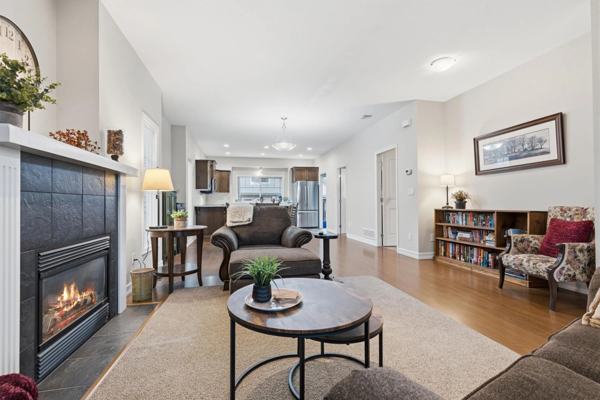 Hallway Photo of 3 45450 Shawnigan Crescent, Chilliwack, BC