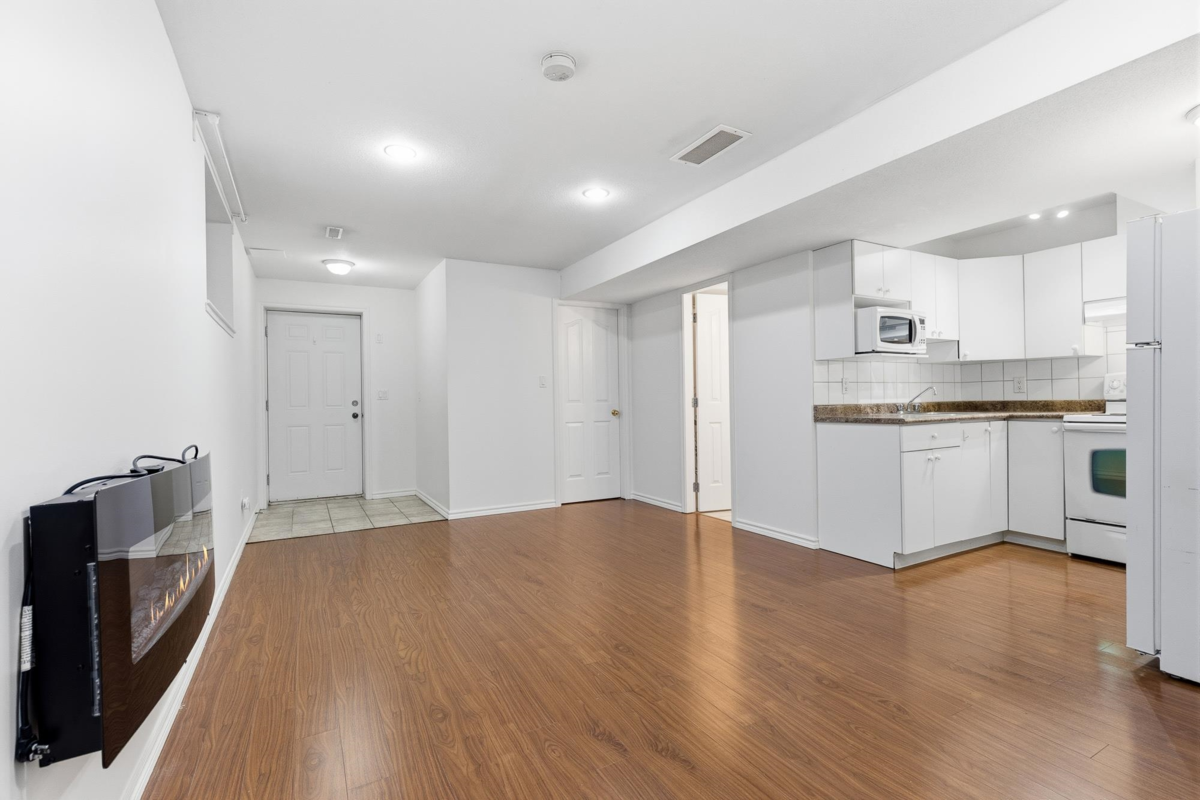 Hot Tub / Spa Photo of 3 45450 Shawnigan Crescent, Chilliwack, BC