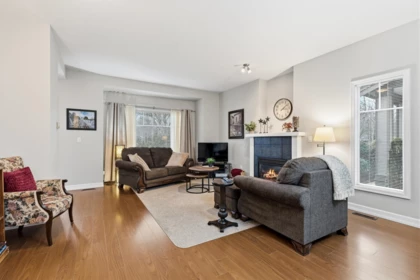 Basement Recreation Room Photo of 3 45450 Shawnigan Crescent, Chilliwack, BC