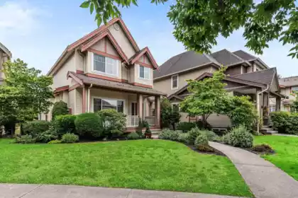 Front exterior of 3 45450 Shawnigan Crescent, Chilliwack, BC