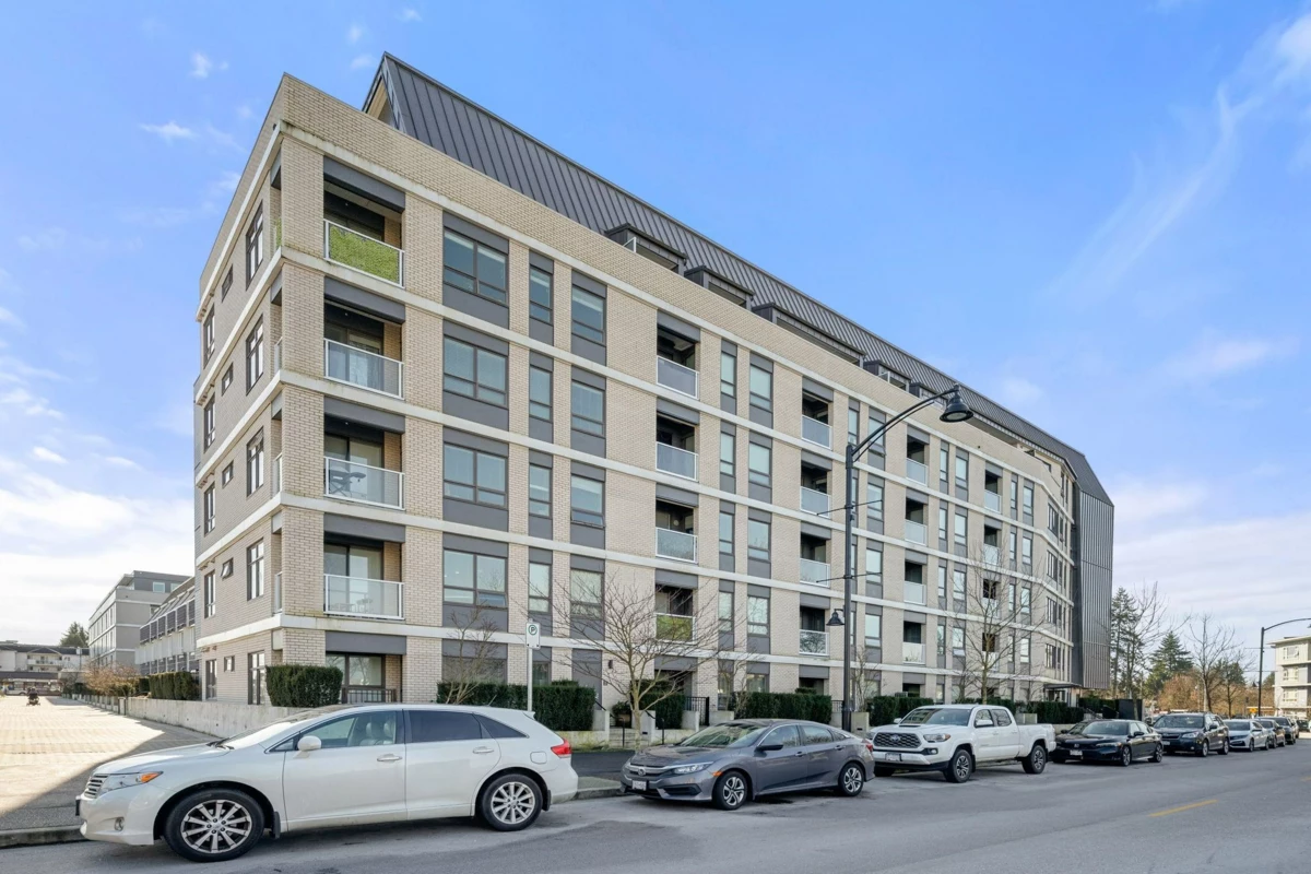 Family Room Photo of 308 22226 Brown Avenue, Maple Ridge, BC