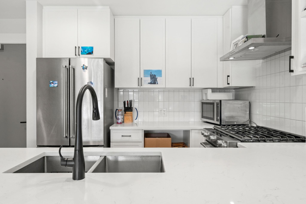 Guest Bathroom Photo of 308 22226 Brown Avenue, Maple Ridge, BC