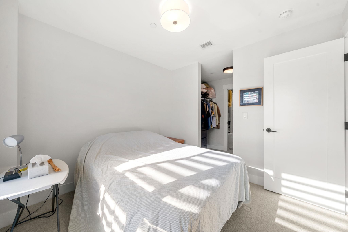 Kitchen Island Photo of 308 22226 Brown Avenue, Maple Ridge, BC