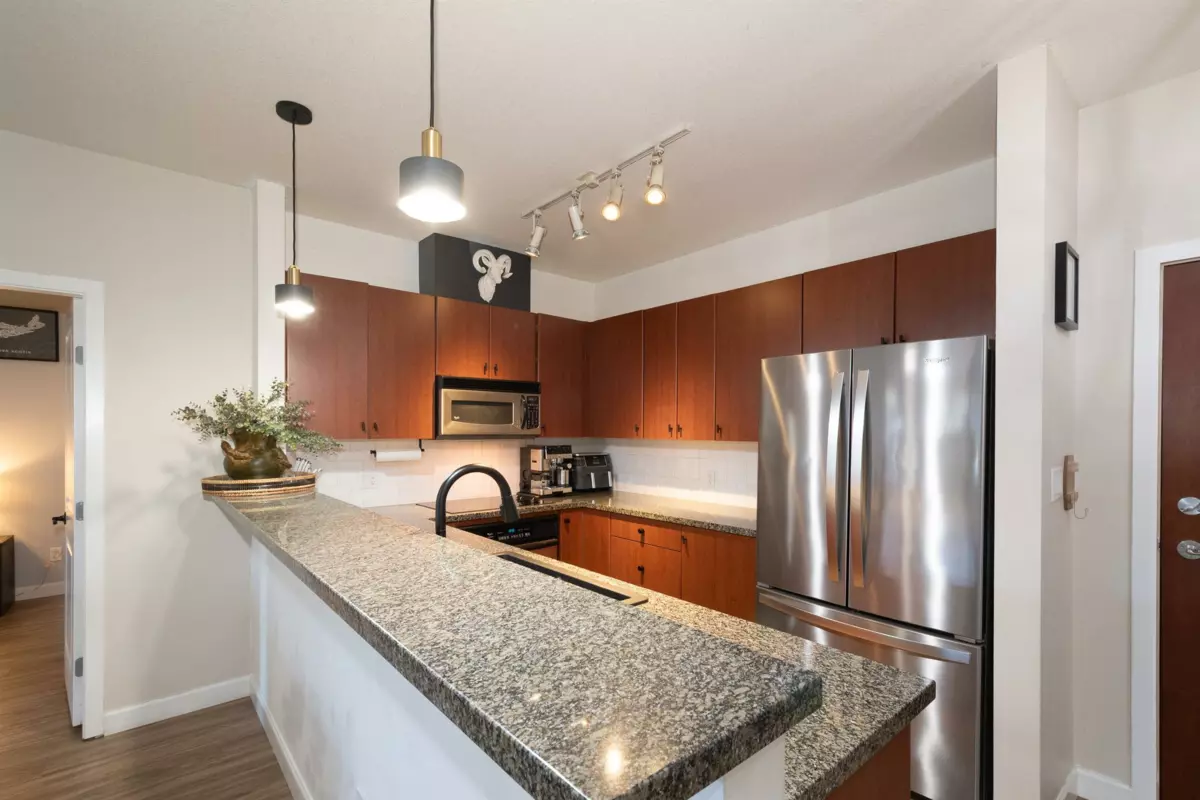 Basement Recreation Room Photo of 121 100 Capilano Road, Port Moody, BC