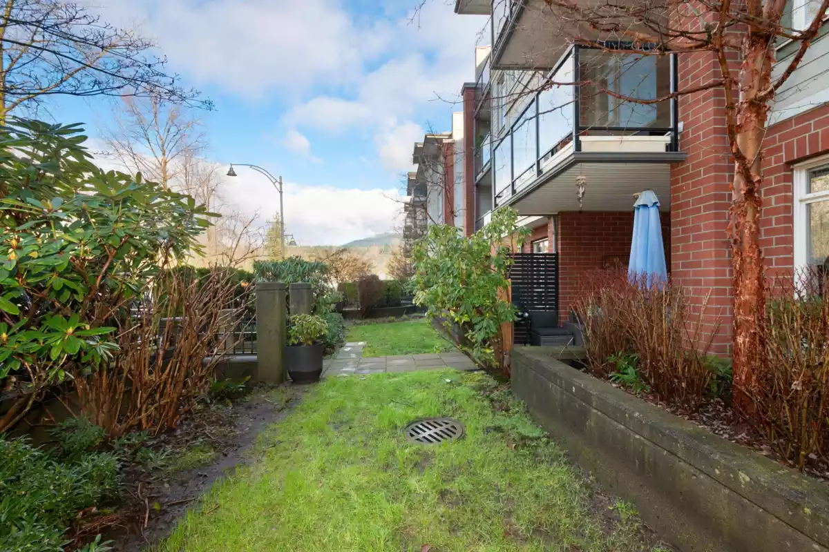 Bedroom 3 Photo of 121 100 Capilano Road, Port Moody, BC