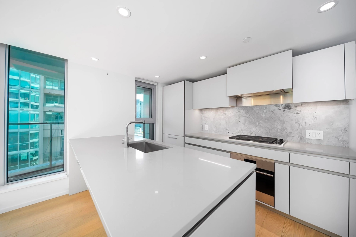 Kitchen Island Photo of 1107 889 Pacific Street, Vancouver, BC