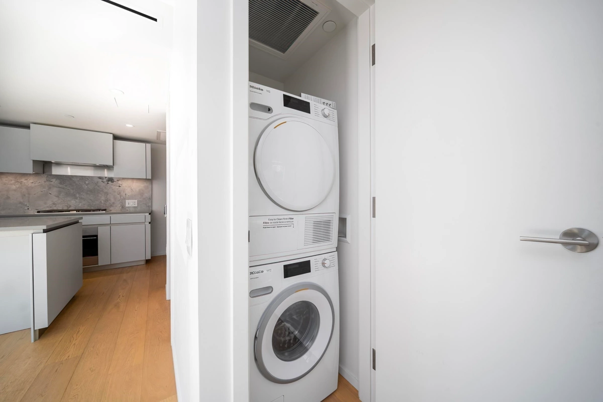 Powder Room Photo of 1107 889 Pacific Street, Vancouver, BC