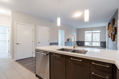 319 22 E Royal Avenue, New Westminster, BC