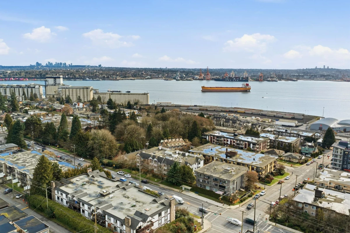Basement Recreation Room Photo of 204 315 E 3rd Street, North Vancouver, BC