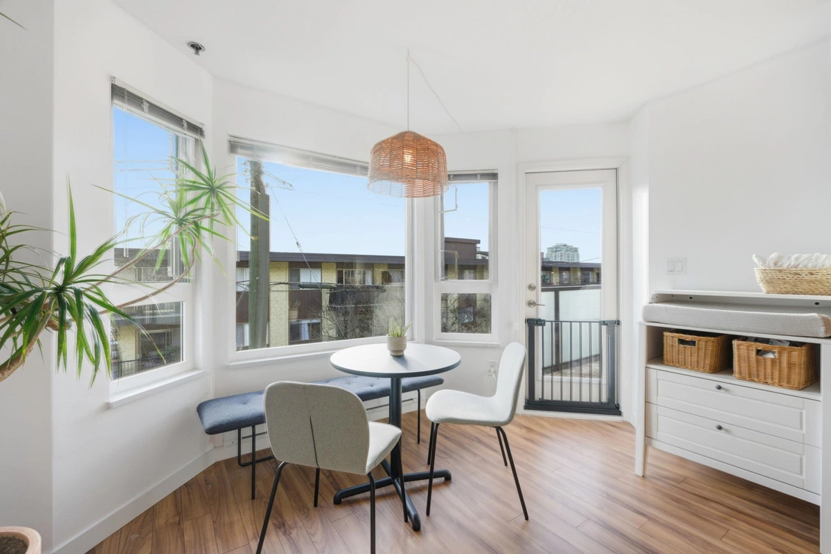 Dining Area Photo of 204 315 E 3rd Street, North Vancouver, BC