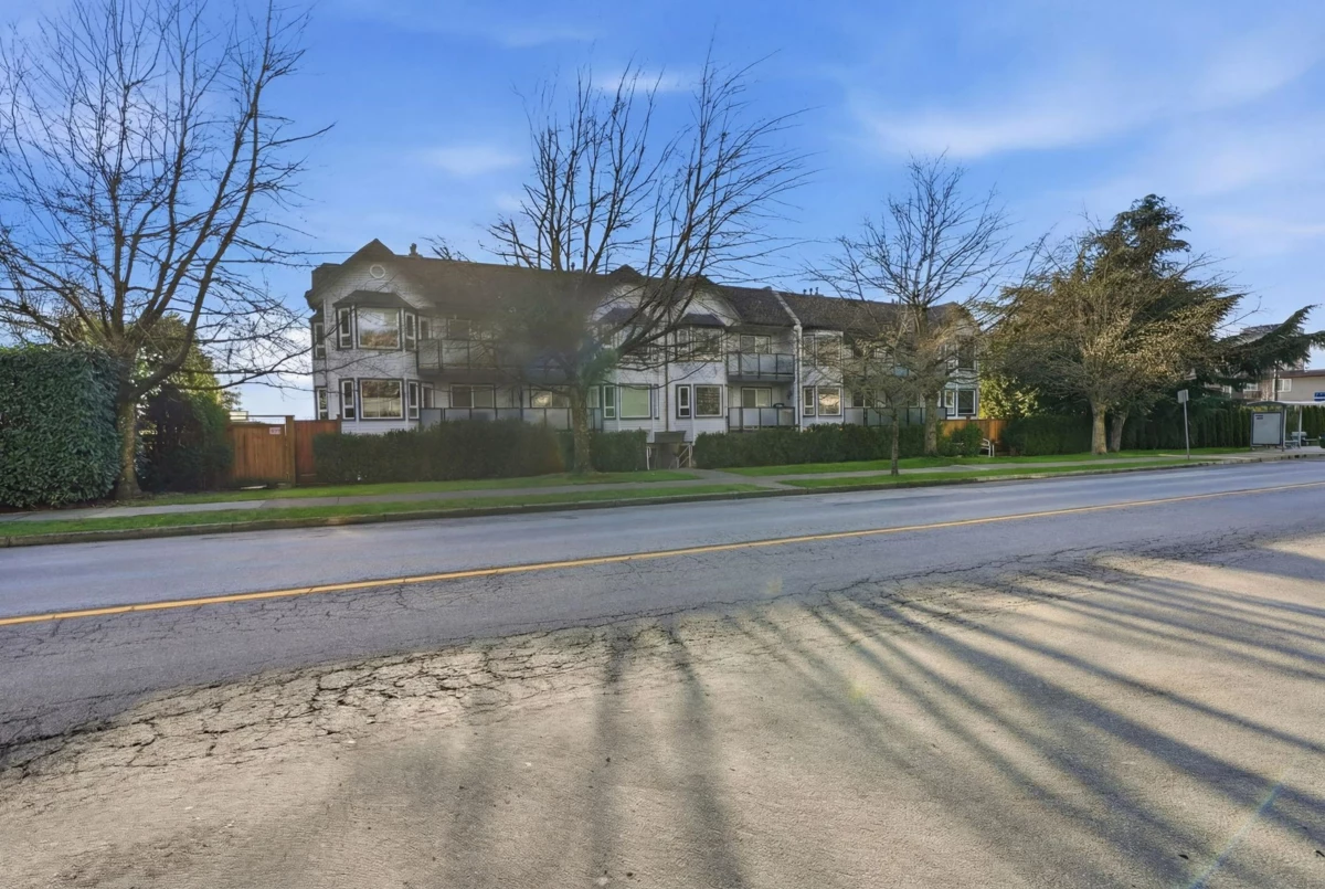 Laundry Room Photo of 204 315 E 3rd Street, North Vancouver, BC