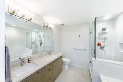 Powder Room Photo of 102 28 E Royal Avenue, New Westminster, BC