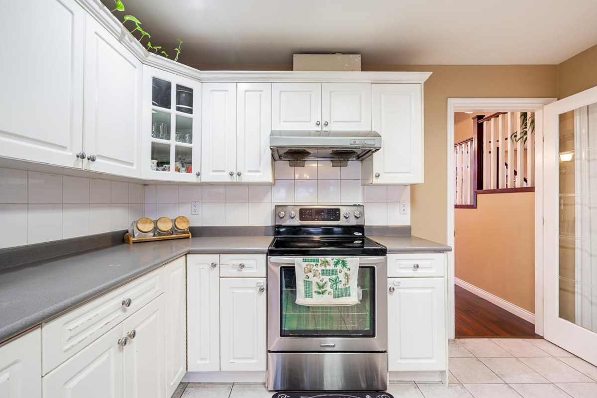 Bedroom 3 Photo of 7658 147a Street, Surrey, BC