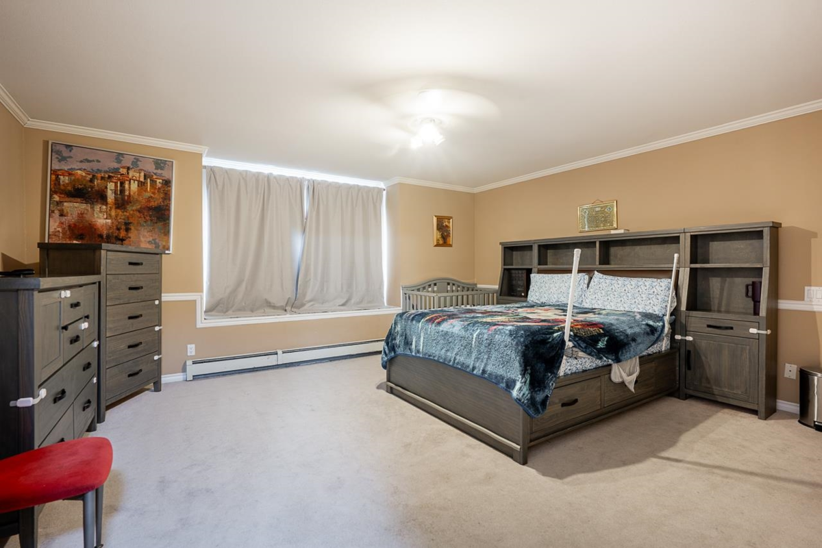 Garage Interior Photo of 7658 147a Street, Surrey, BC