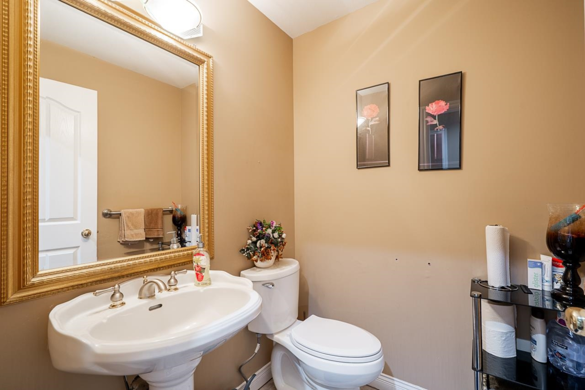 Hallway Photo of 7658 147a Street, Surrey, BC