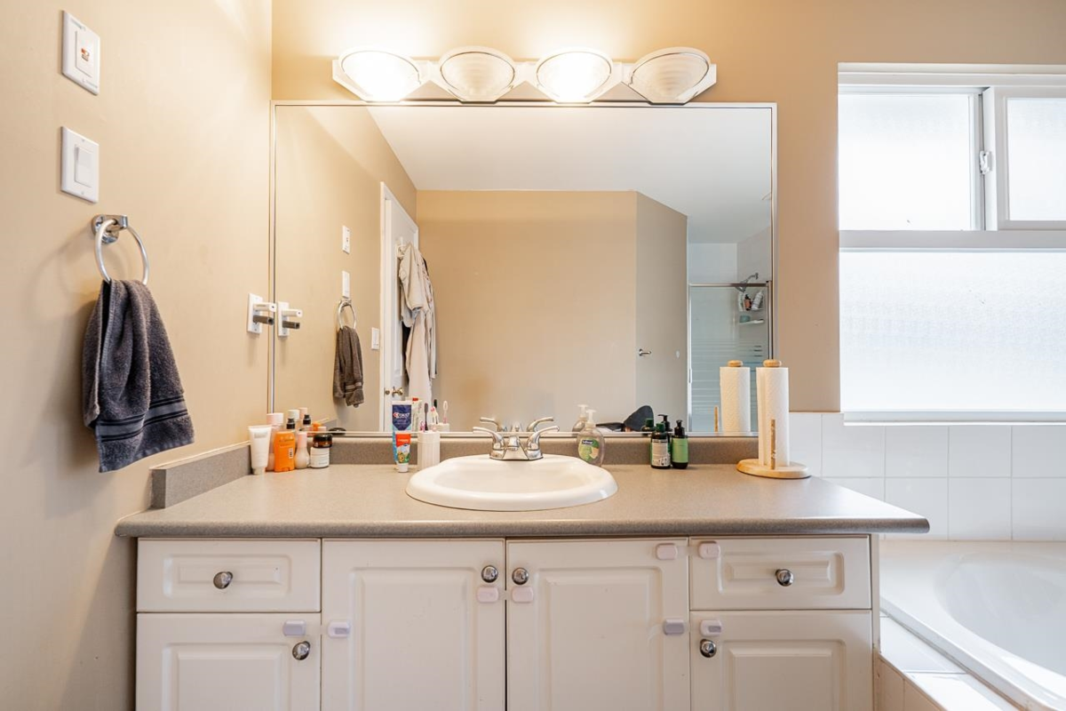 Outdoor Deck Photo of 7658 147a Street, Surrey, BC