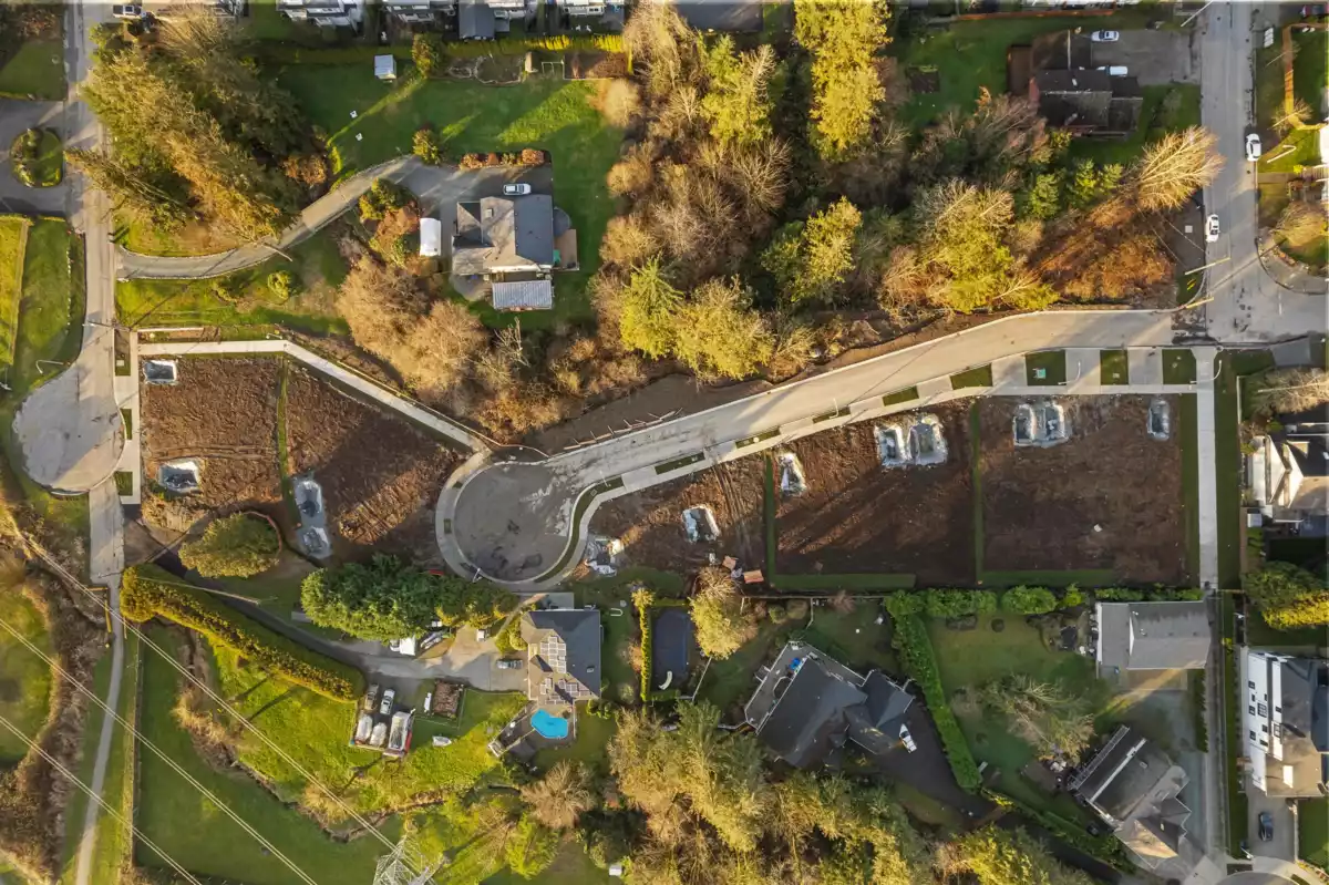 Kitchen Island Photo of 18086 66 Avenue, Surrey, BC